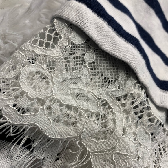 Westport blue & white striped shoulder cutout - Picture 4 of 8